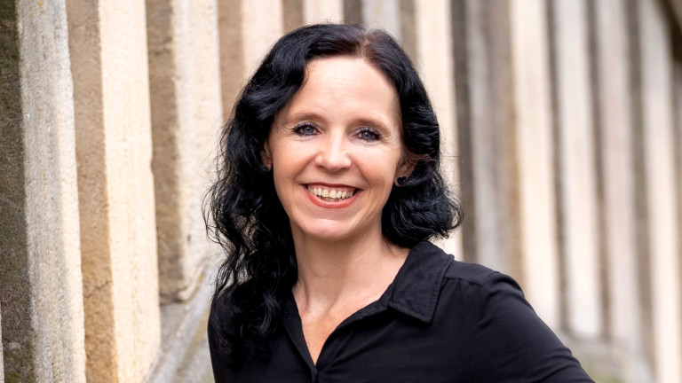 Lina Forster | 1 | 16:9