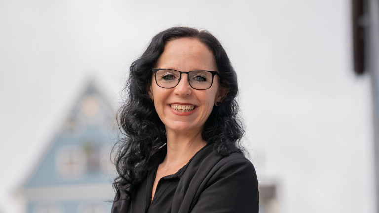 Lina Forster | 4 | 16:9